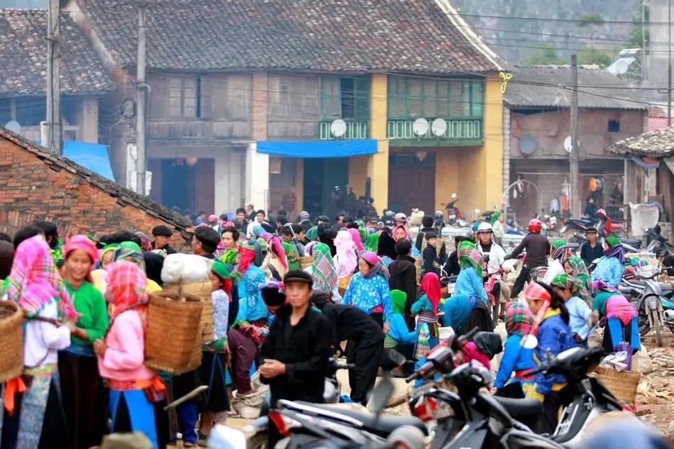 The vibrant market in Dong Van